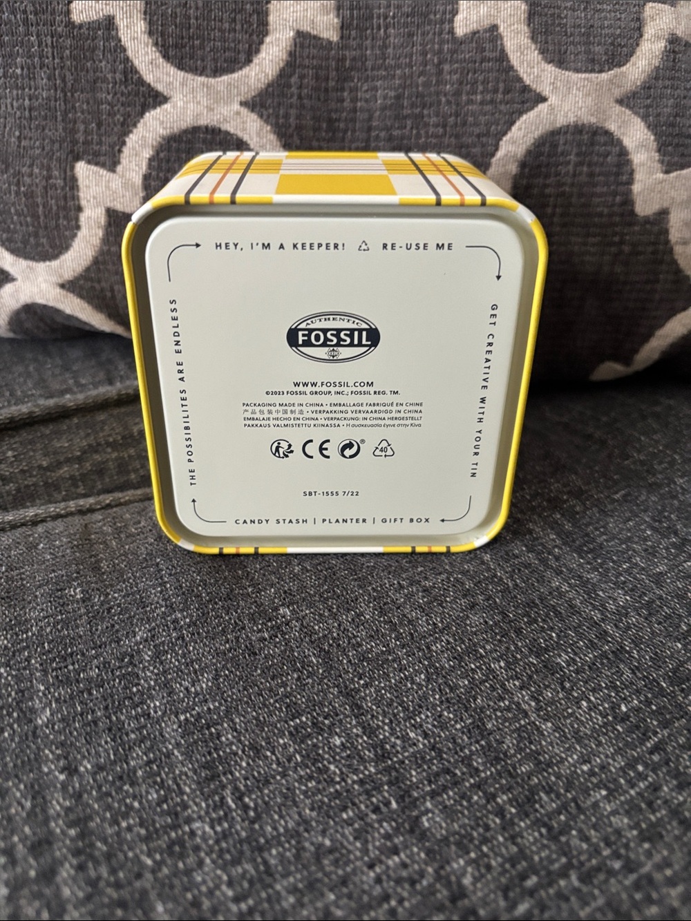 Fossil Tin Box - Picture 4 of 4